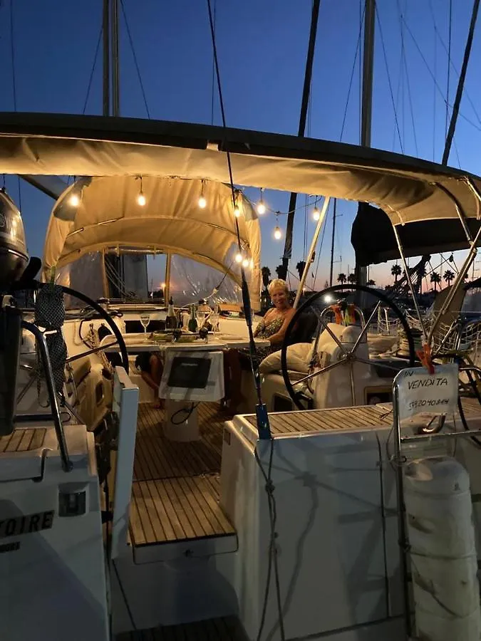 Private Room On Sailing Yacht 'Victoire' Marzamemi